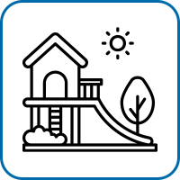 Spielplatz mit großem Sandspielplatz